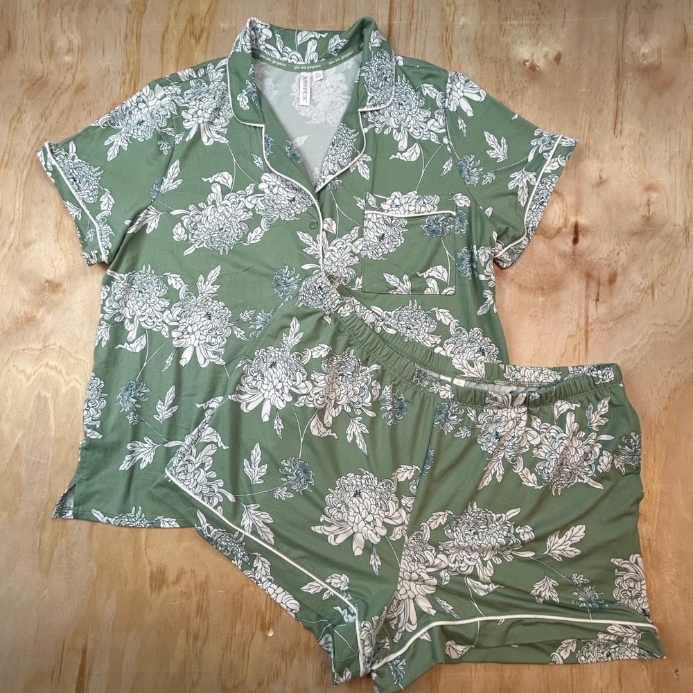 Joyspun Womens Pajama Set 2pc Sage Green Floral Short Sleeve Shorts XL